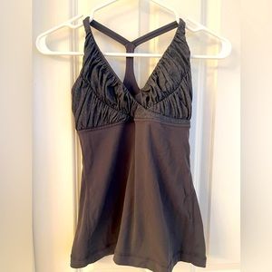 Lululemon Charcoal Gray Tank Top w/ Shelf‎ Bra size 4